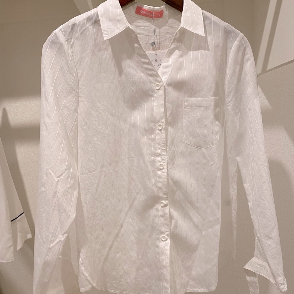 White shirt stripes suit small